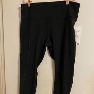 Lululemon Wunder Under High Rise Crop 23” Black!